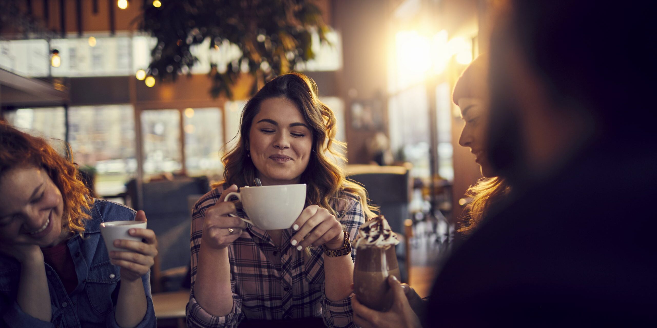 Friends at a cafe